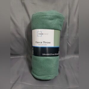 Mainstays Fleece Throw Blanket in Green Sage New